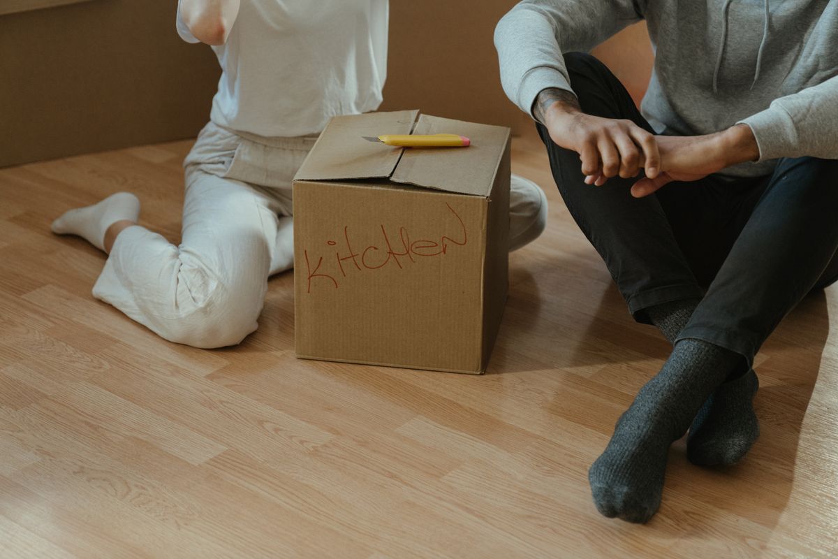 Gründliche Endreinigung einer Wohnung für die besenreine Übergabe